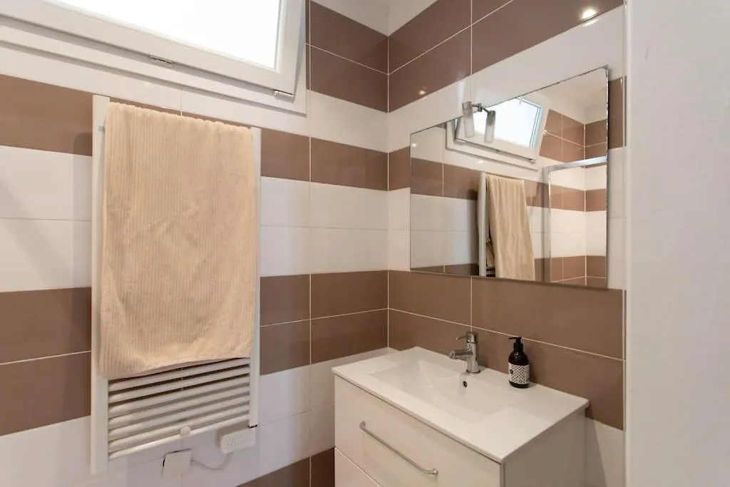 Apartament L58 Port Suite 2 Bdrs 5Mins Old Town & Beach Tram Nicea Francja